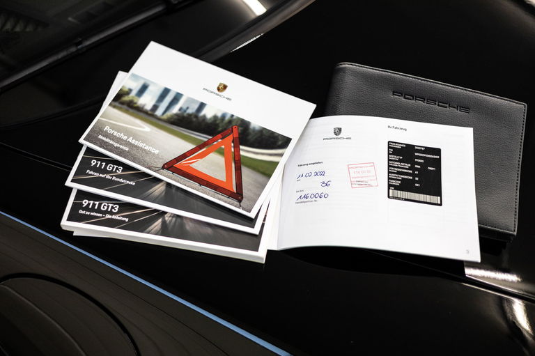 Porsche 992 GT3 Touring