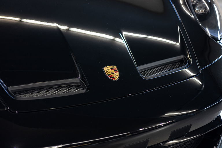 Porsche 992 GT3 Touring