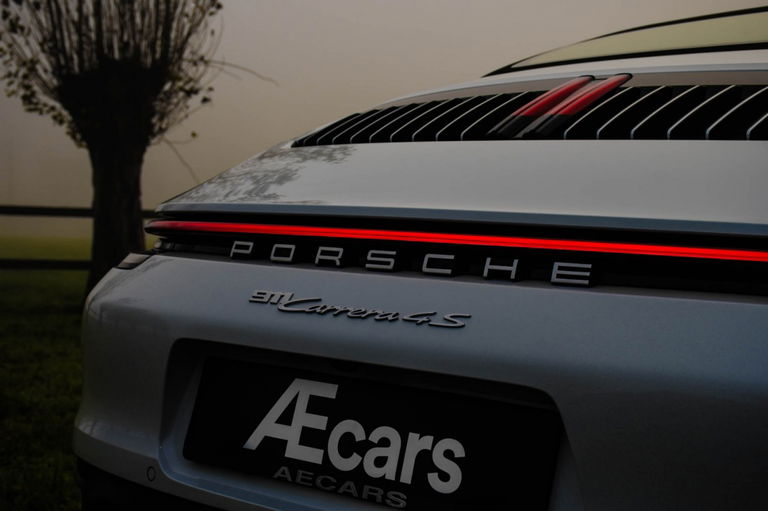 Porsche 992 Carrera 4S