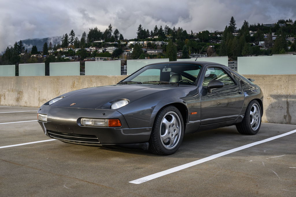 Porsche 928 GTS