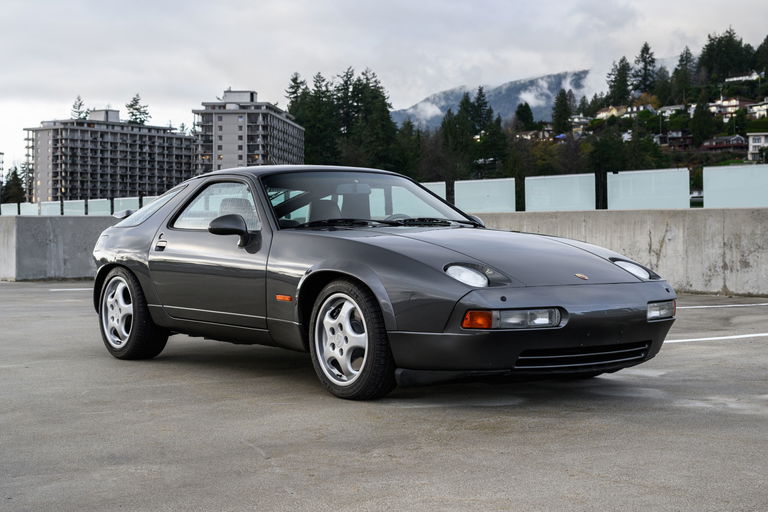 Porsche 928 GTS