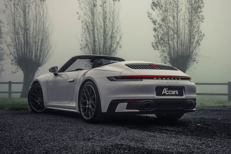 Porsche 992 Carrera 4S