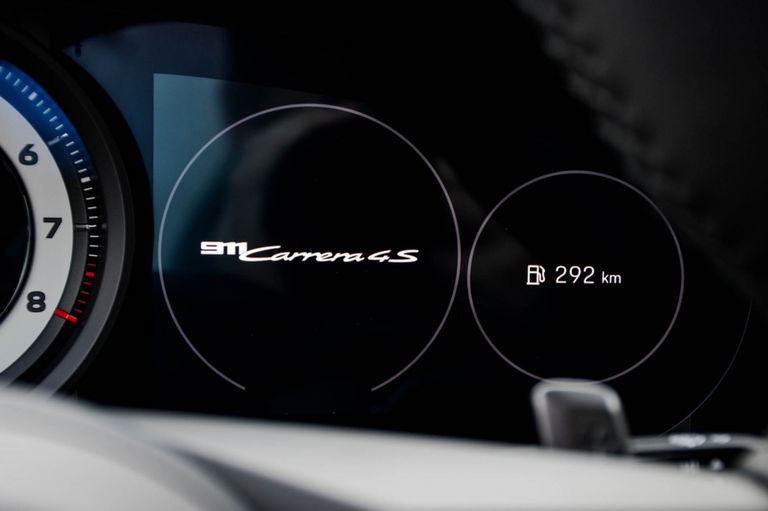 Porsche 992 Carrera 4S