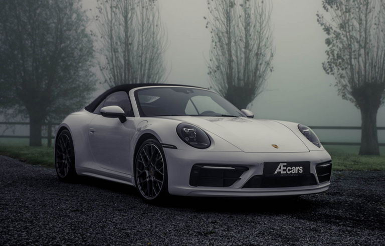 Porsche 992 Carrera 4S