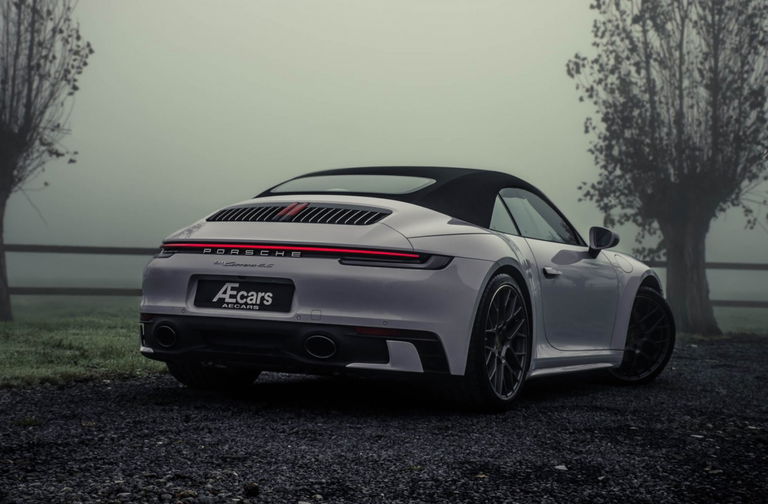 Porsche 992 Carrera 4S