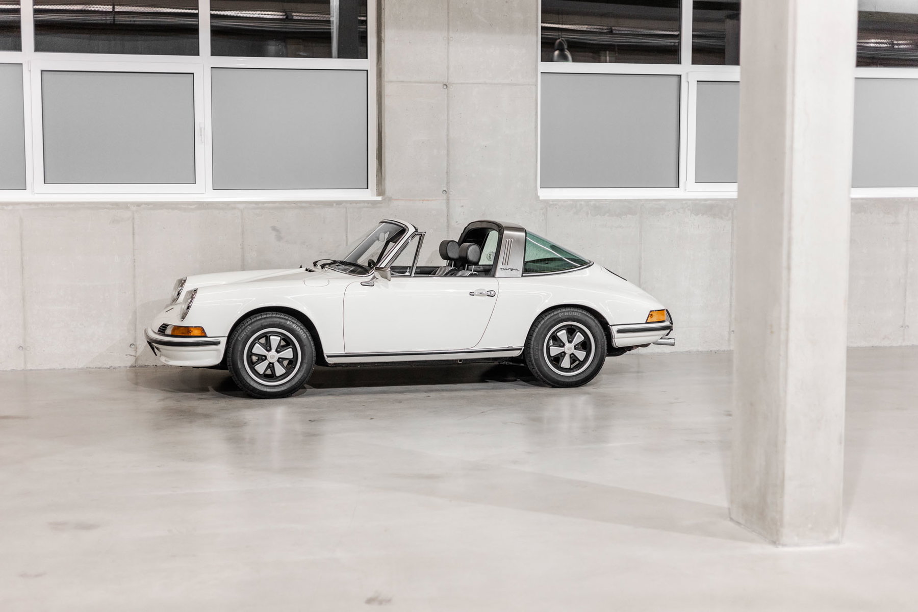 Porsche 911 S (F-Modell) 1972 - elferspot.com - Marketplace for