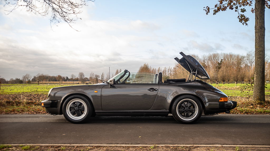 Porsche 911 Carrera 3.2 Speedster