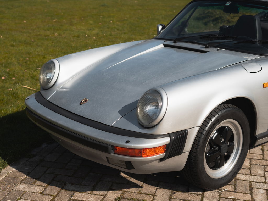 Porsche 911 Carrera 3.2