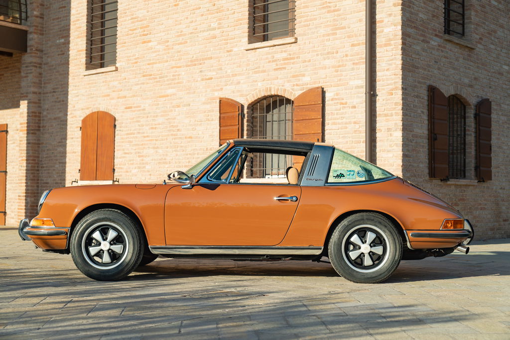 Porsche 911 T