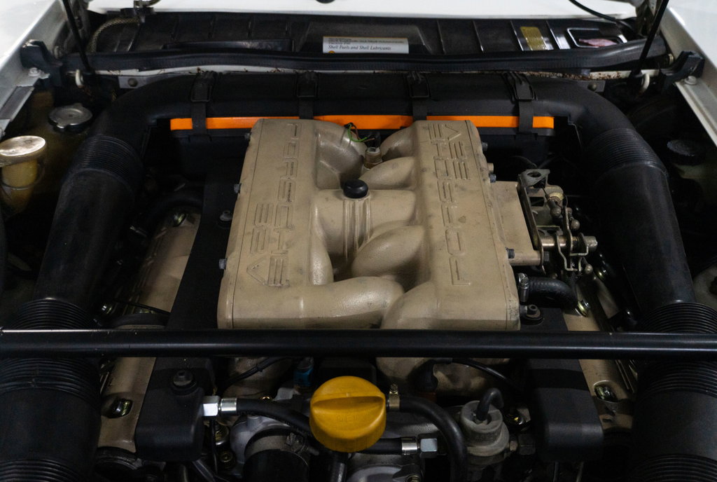 Porsche 928 S4