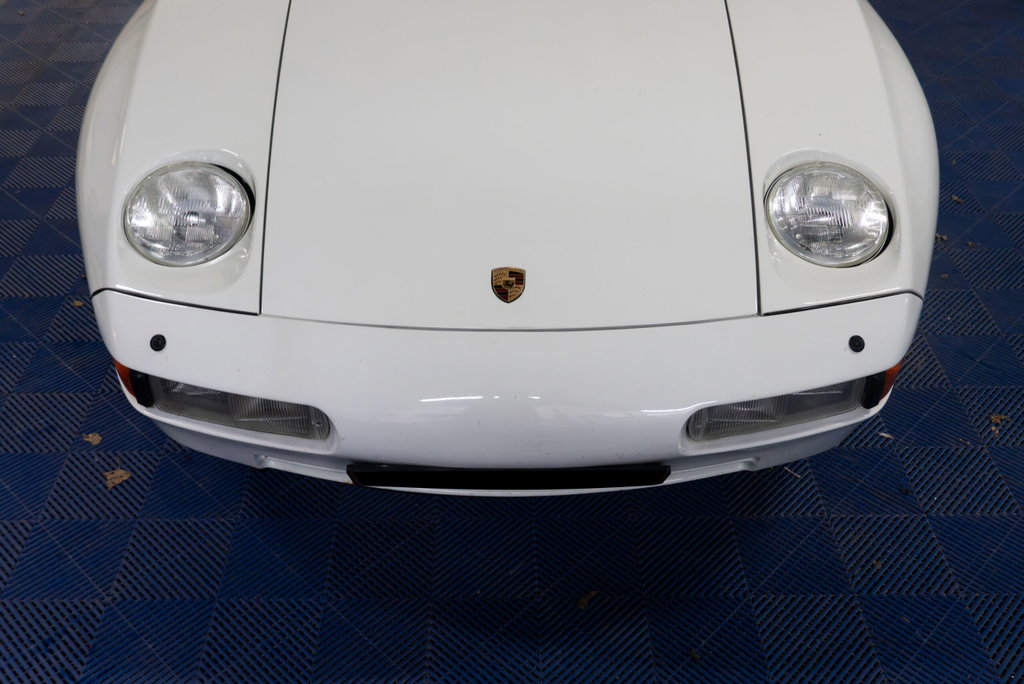 Porsche 928 S4