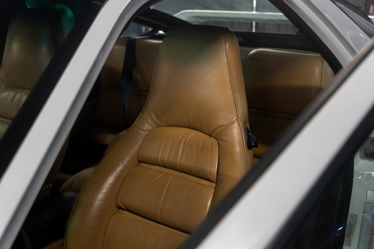 Porsche 928 S4