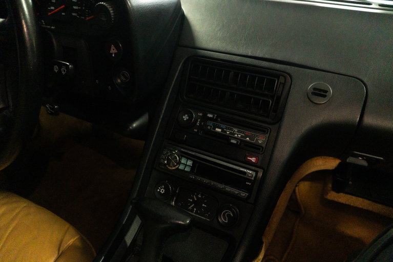 Porsche 928 S4