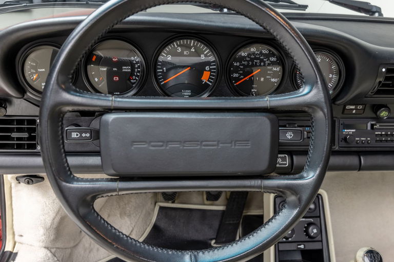 Porsche 911 Carrera 3.2 (US)