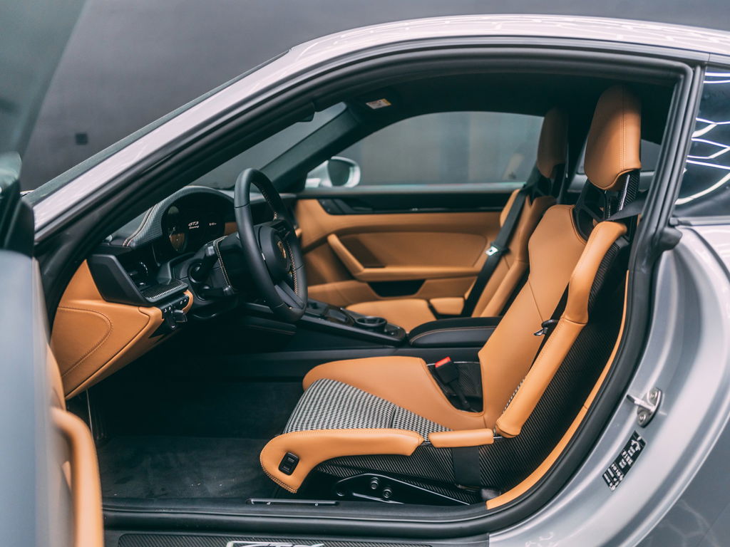 Porsche 992 GT3 Touring