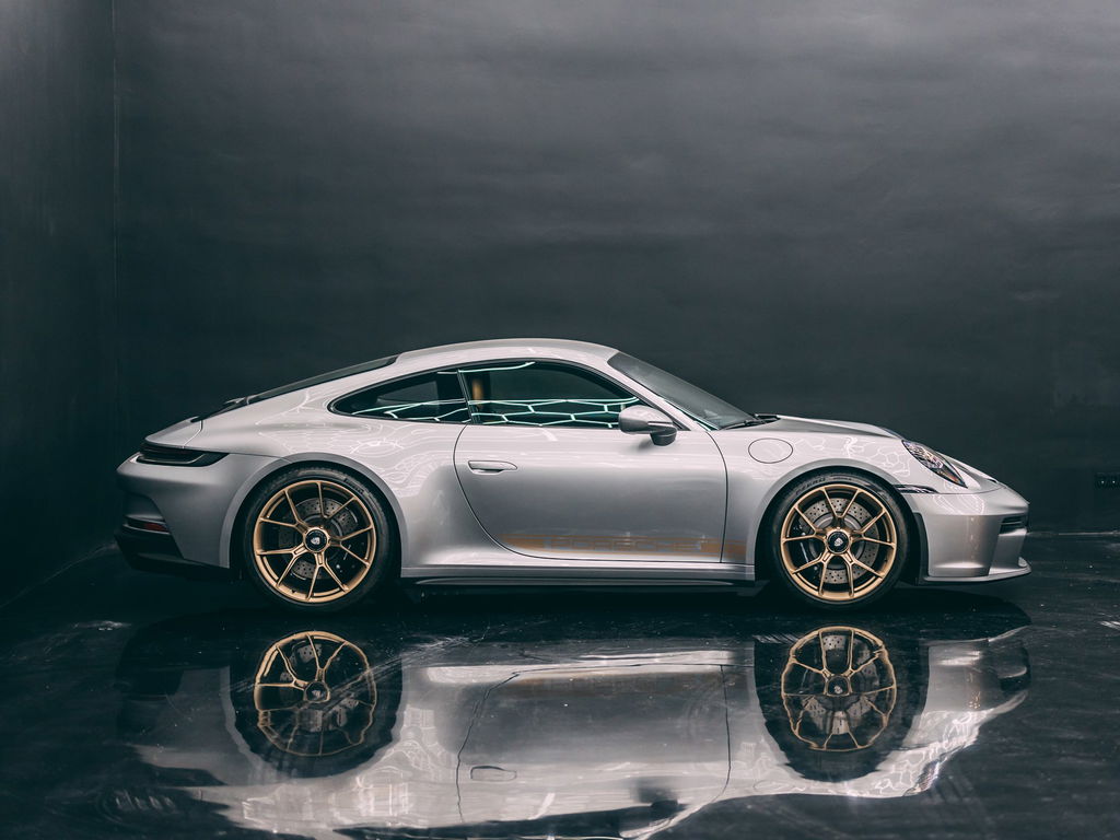 Porsche 992 GT3 Touring