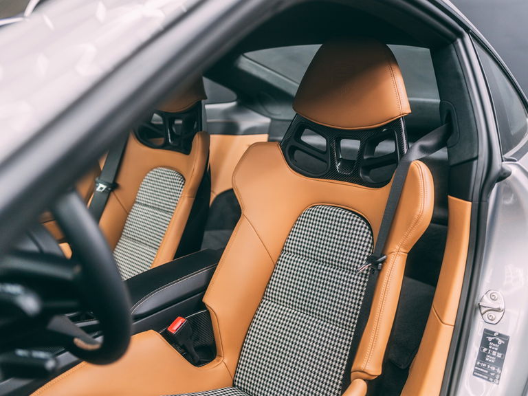 Porsche 992 GT3 Touring