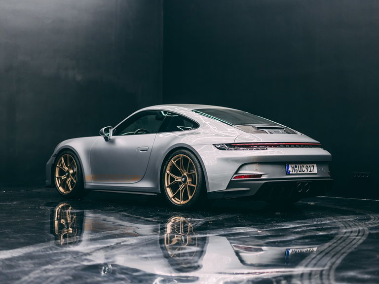 Porsche 992 GT3 Touring