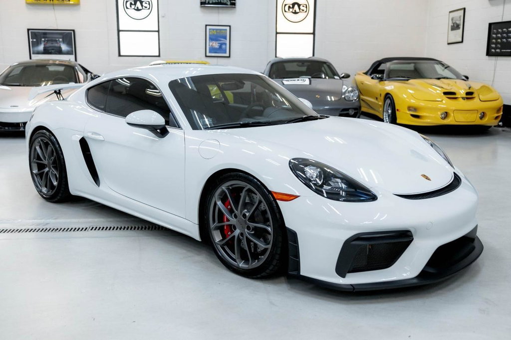 Porsche 718 Cayman GT4