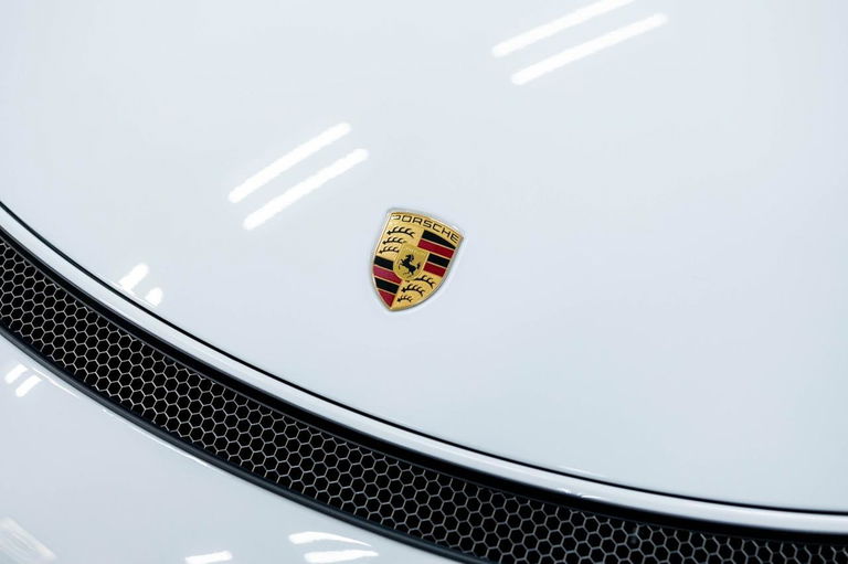 Porsche 718 Cayman GT4