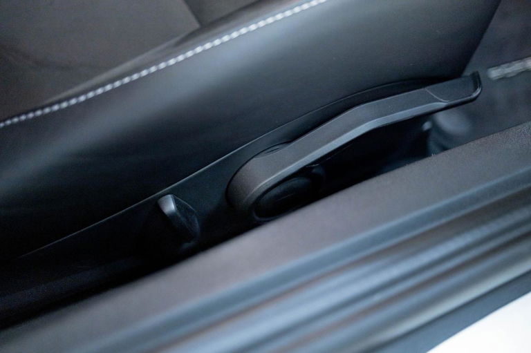 Porsche 718 Cayman GT4