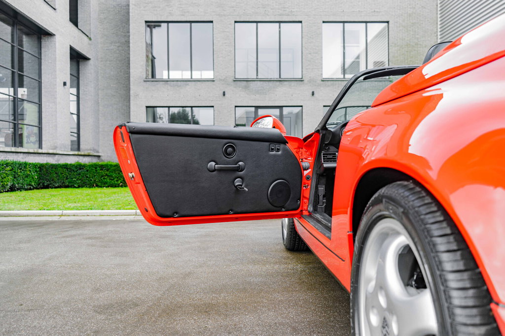 Porsche 964 Carrera 2 Speedster