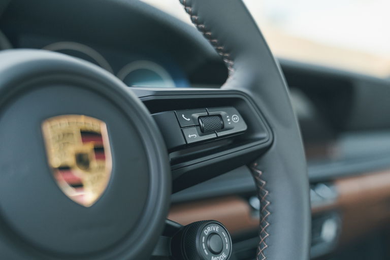 Porsche 992 GT3 Touring