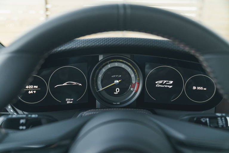 Porsche 992 GT3 Touring