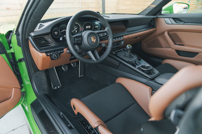 Porsche 992 GT3 Touring