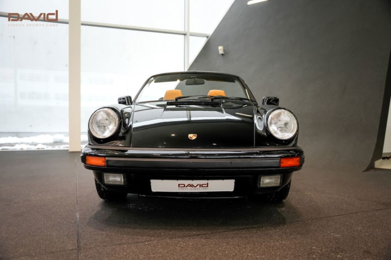 Porsche 911 Carrera 3.2 (US)