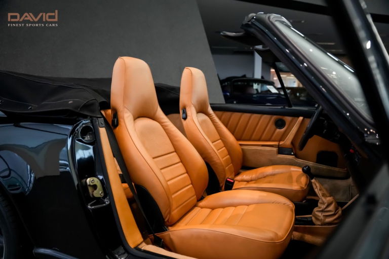 Porsche 911 Carrera 3.2 (US)