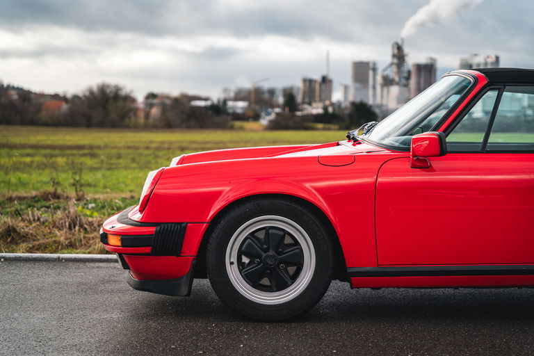 Porsche 911 Carrera 3.2 (US)