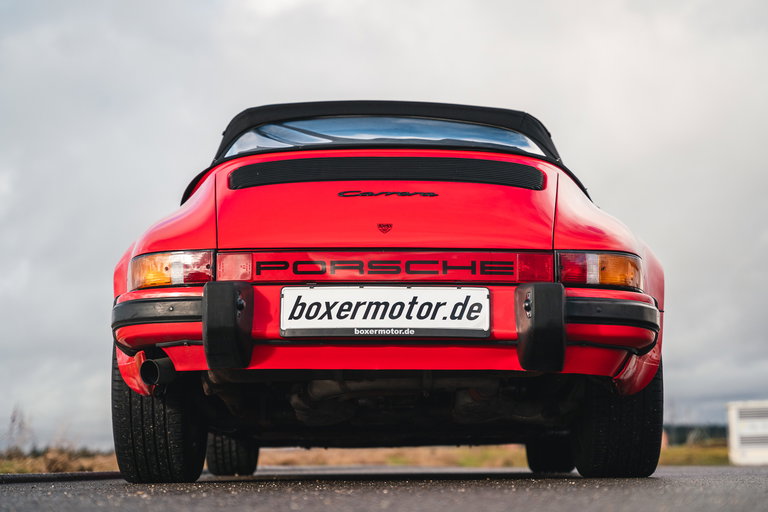 Porsche 911 Carrera 3.2 (US)