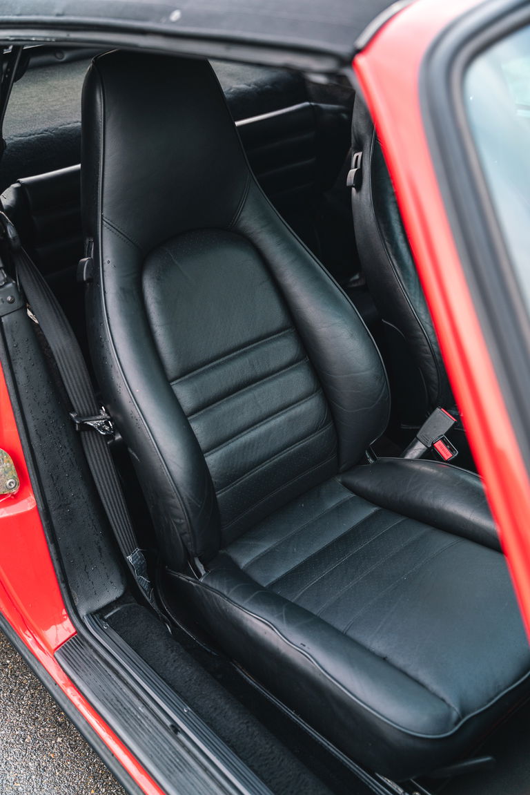 Porsche 911 Carrera 3.2 (US)