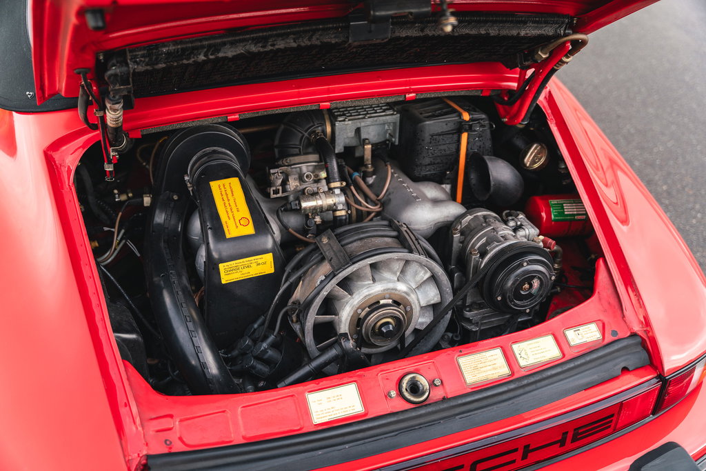 Porsche 911 Carrera 3.2 (US)