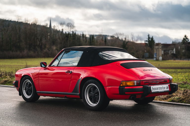 Porsche 911 Carrera 3.2 (US)