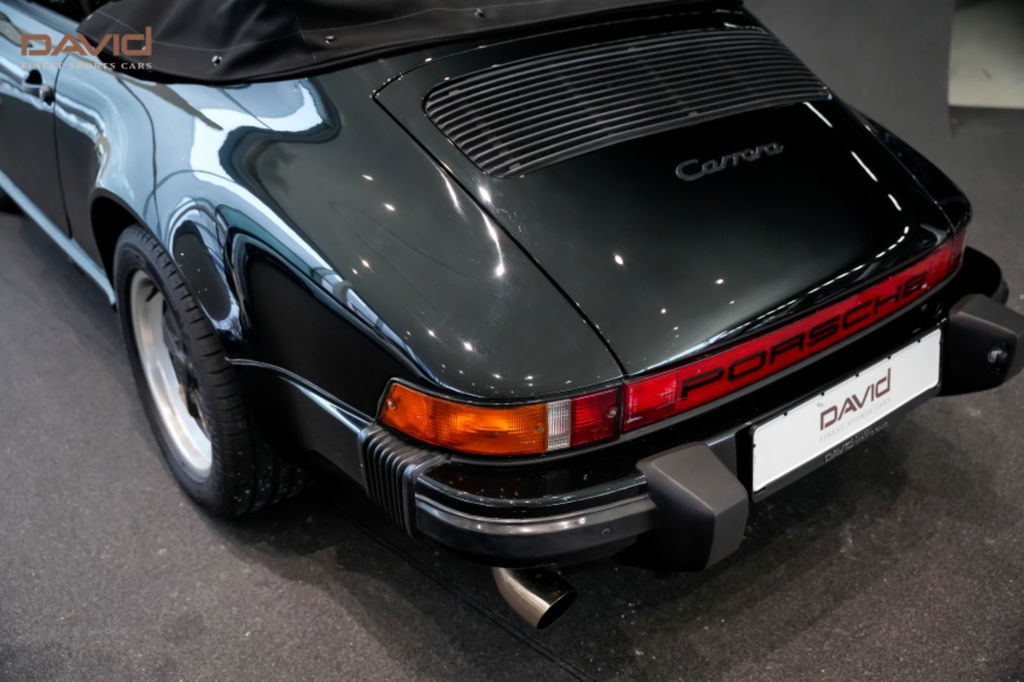 Porsche 911 Carrera 3.2 (US)