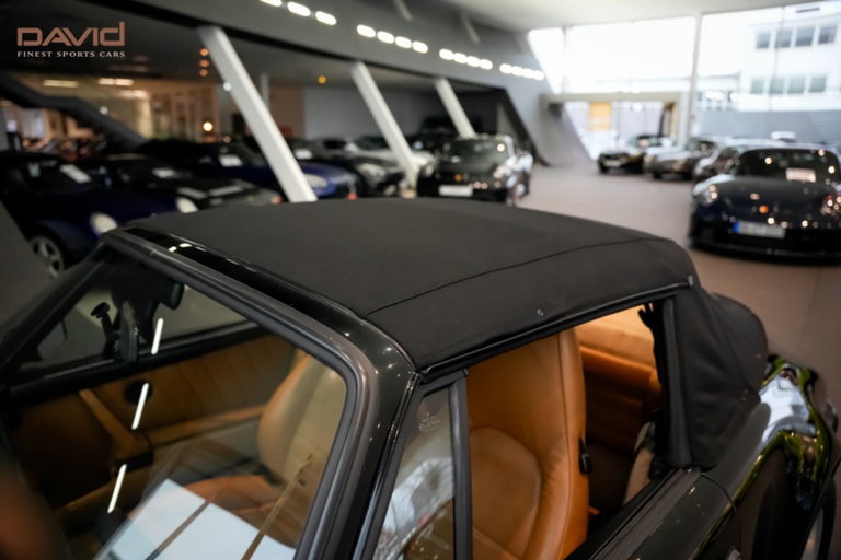 Porsche 911 Carrera 3.2 (US)