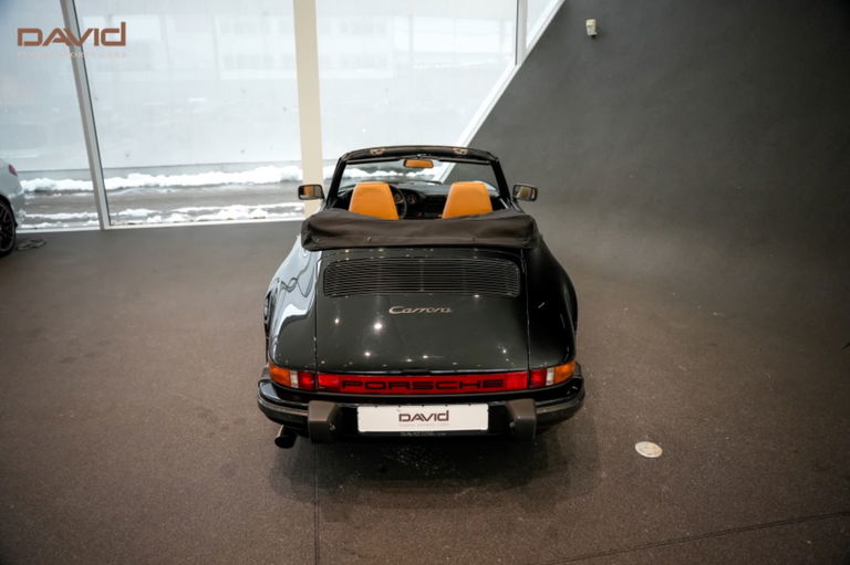 Porsche 911 Carrera 3.2 (US)
