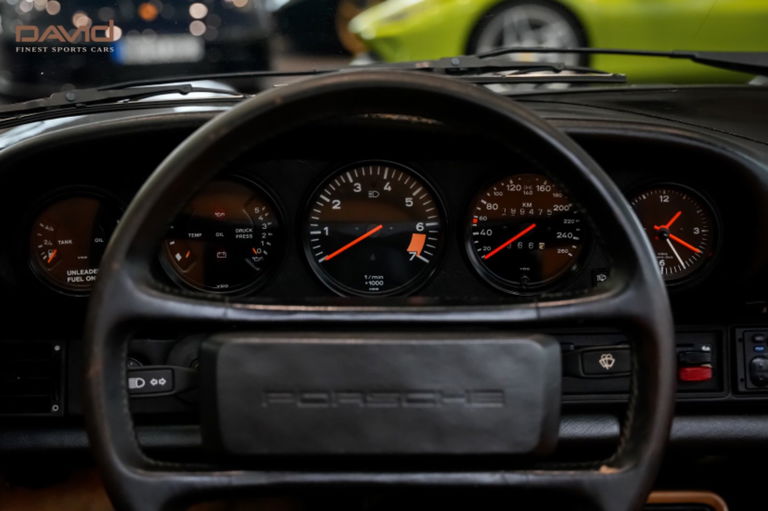 Porsche 911 Carrera 3.2 (US)