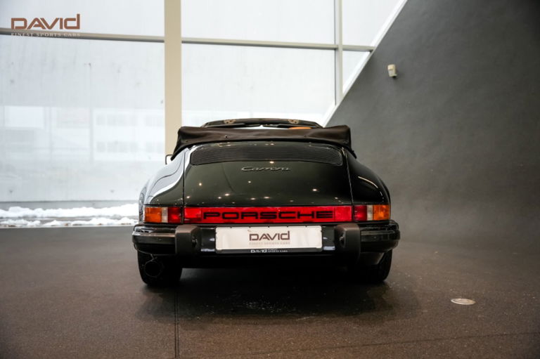 Porsche 911 Carrera 3.2 (US)