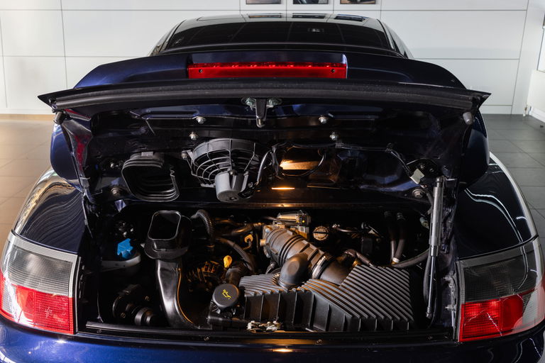 Porsche 996 Carrera 4