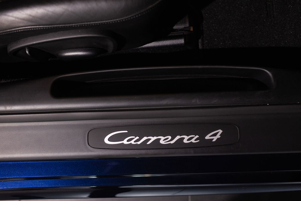 Porsche 996 Carrera 4