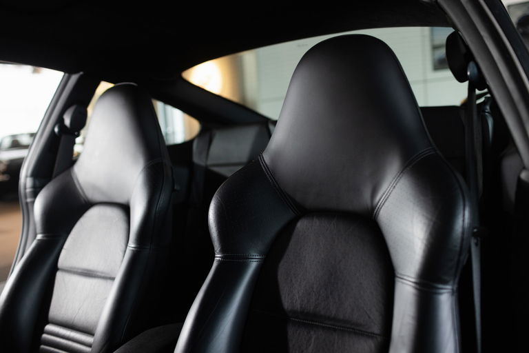 Porsche 996 Carrera 4