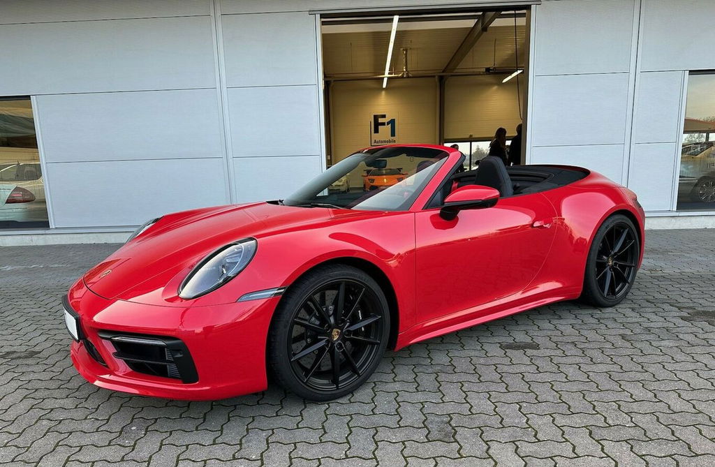 Porsche 992 Carrera 4S