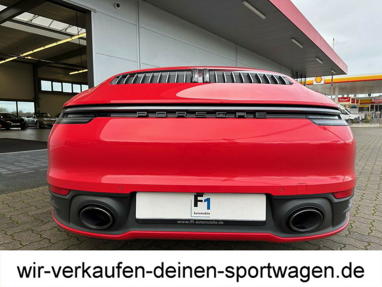 Porsche 992 Carrera 4S