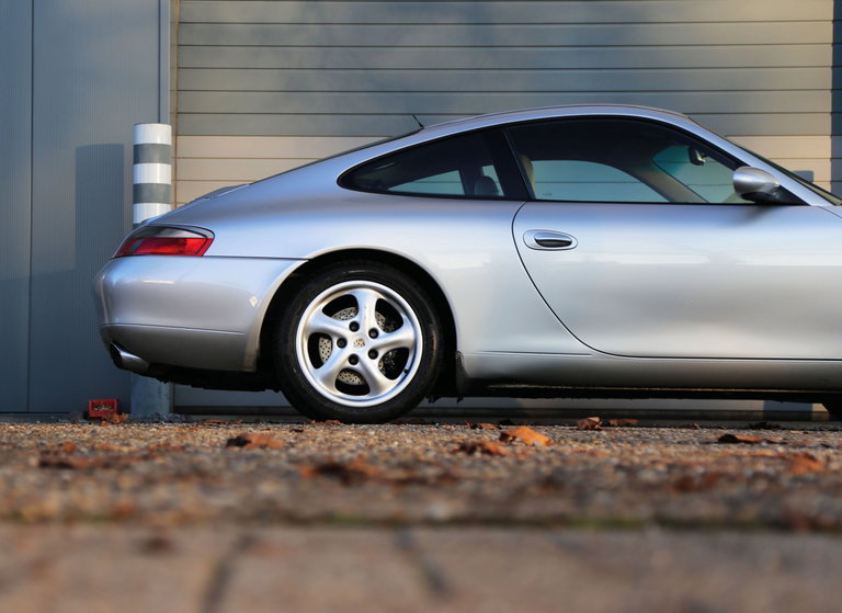 Porsche 996 Carrera