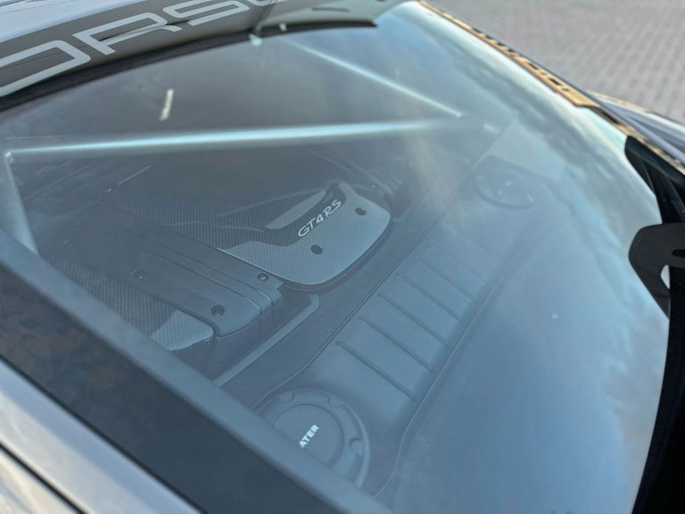 Porsche 718 Cayman GT4 RS