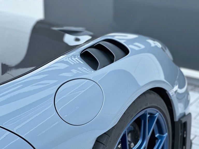 Porsche 718 Cayman GT4 RS