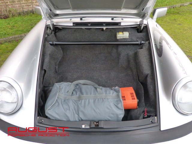 Porsche 911 Carrera 3.2 Clubsport